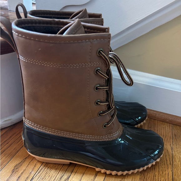 SPORTO The Original Duck Boot Womens Ariel Closed Toe Mid-Calf Rainboots - Picture 2 of 7